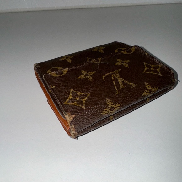 AUTHENTIC Louis Vuitton Monogram Wallet - Picture 2 of 9